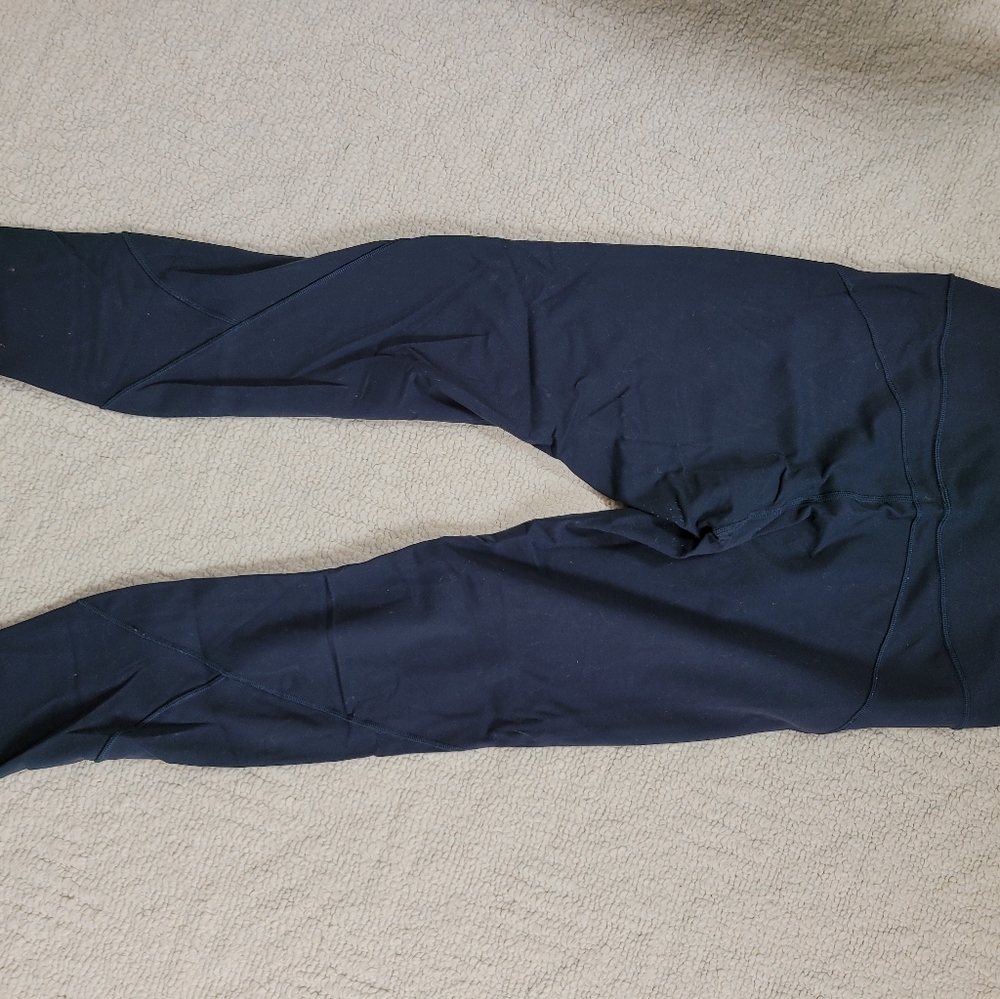 Lululemon In Movement Tight - Picture 5 of 6